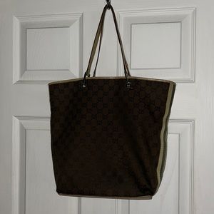 VERY WORN Gucci tote